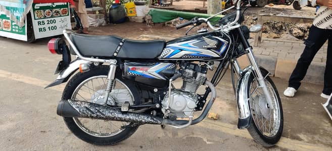 Honda 125 Good Looking One hand use 125