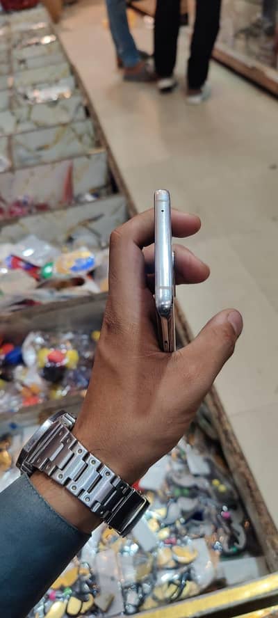 One Plus 8