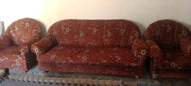 3+2 sofa set for sale in Mid condition