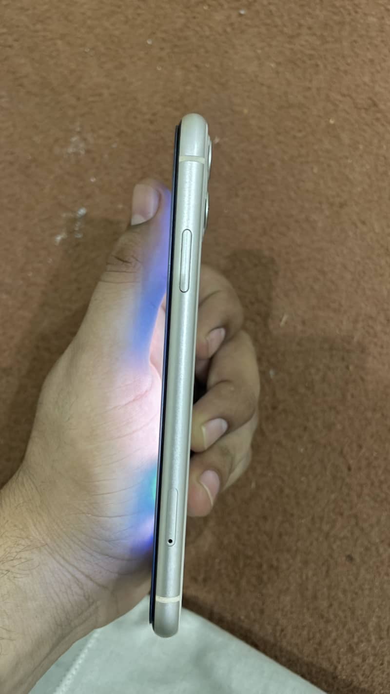 Apple iPhone 11 2