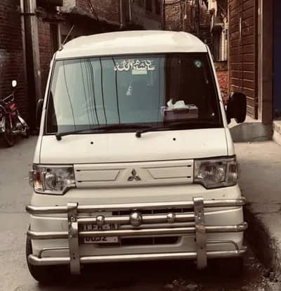 Mitsubishi Minicab Bravo 2014