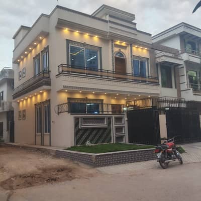 25*40 Brand New Luxury House For Sale In G-13 Islamabad (street Corner)