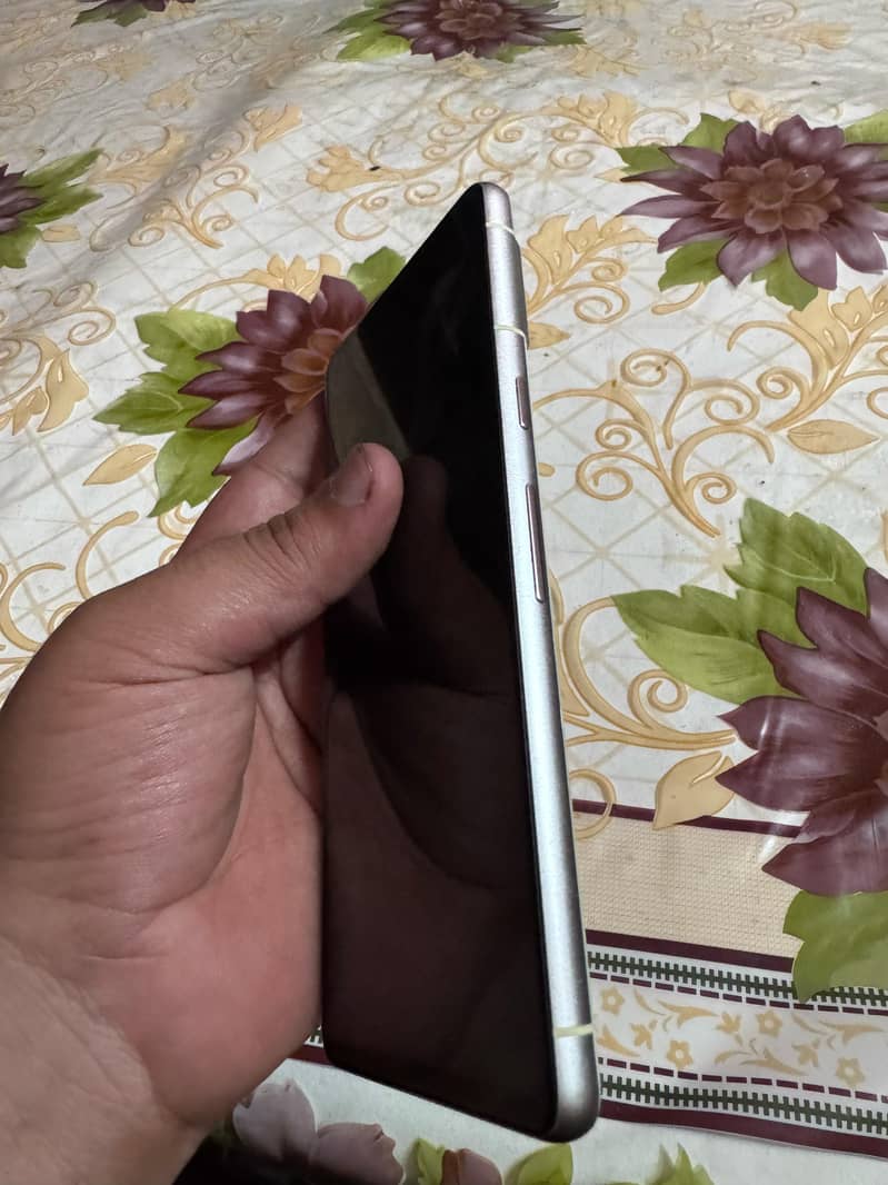 Google Pixel 7 2