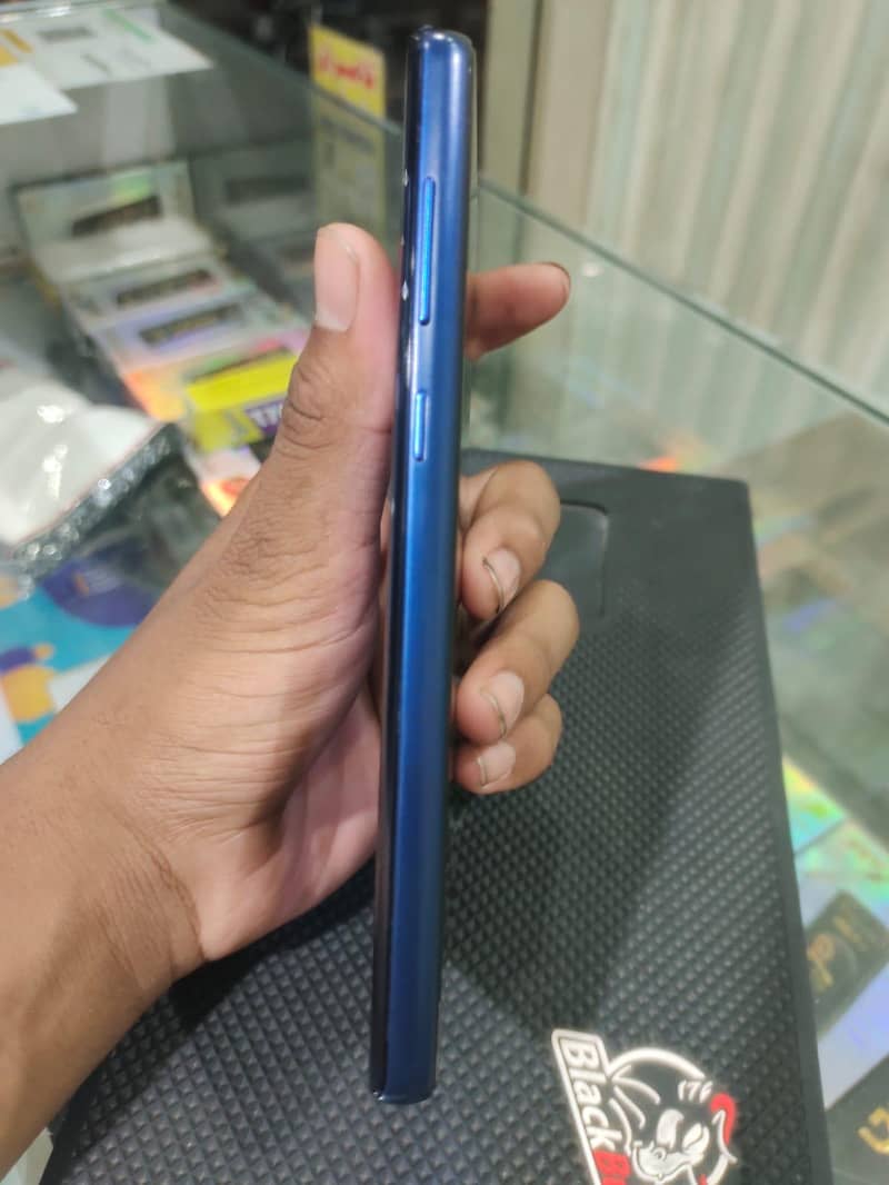 Samsung Mobile Note 9 6