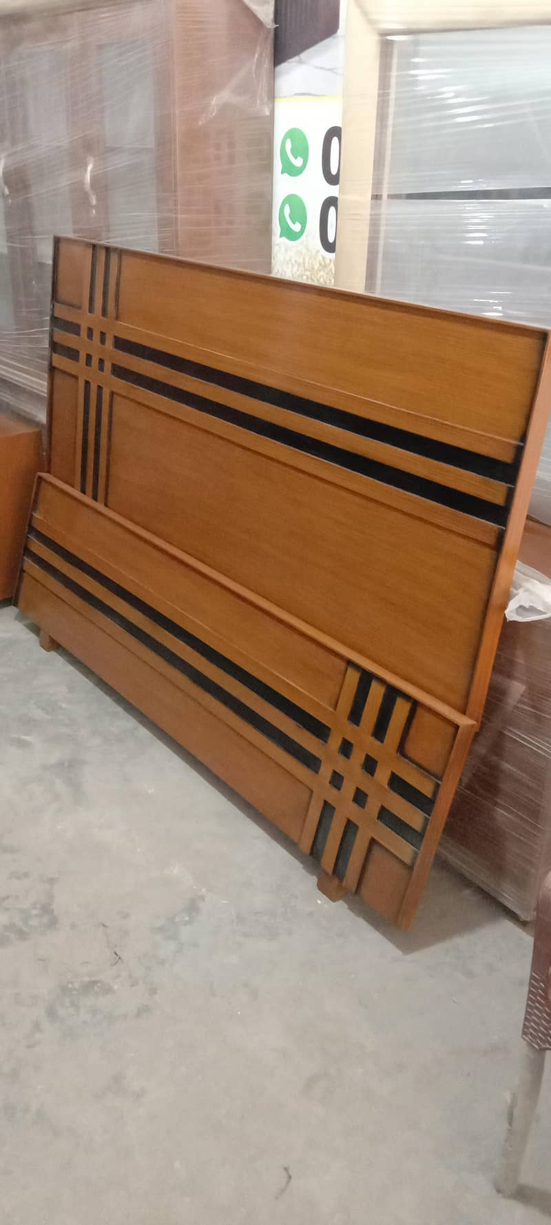 Simple design double bed 14