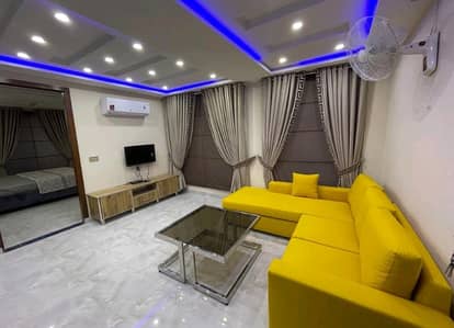 A Flat Of 800 Square Feet In Lahore