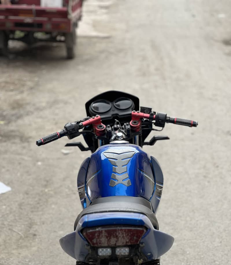 Ybr 2017 model 1