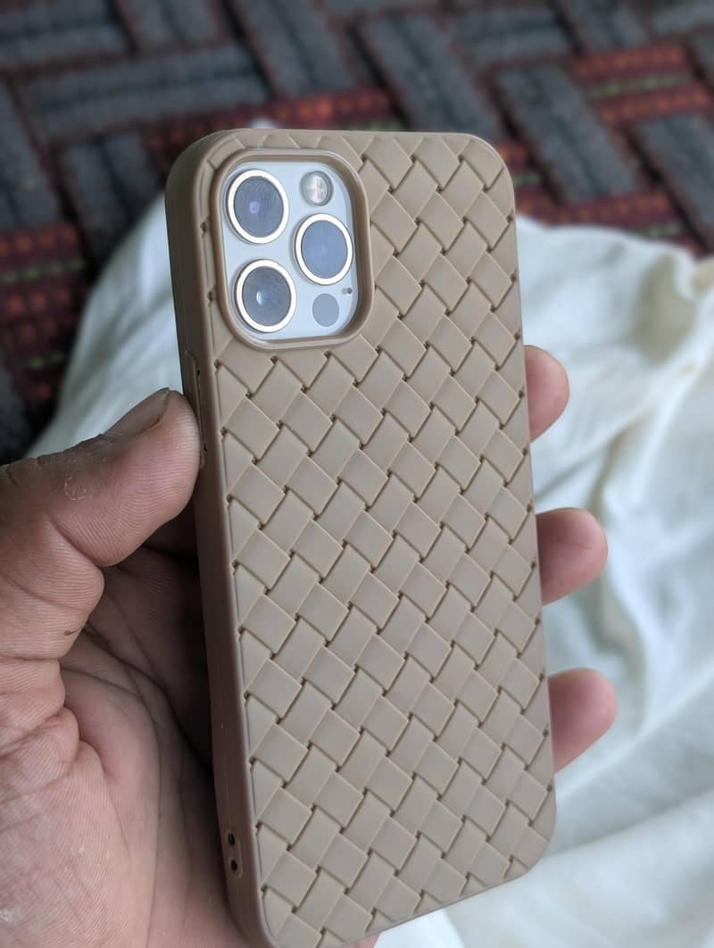 Apple iPhone 12 Pro 1