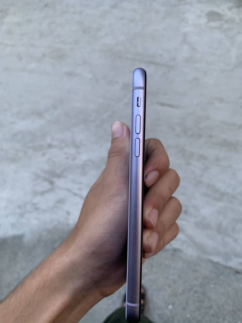 Apple iPhone 11 2