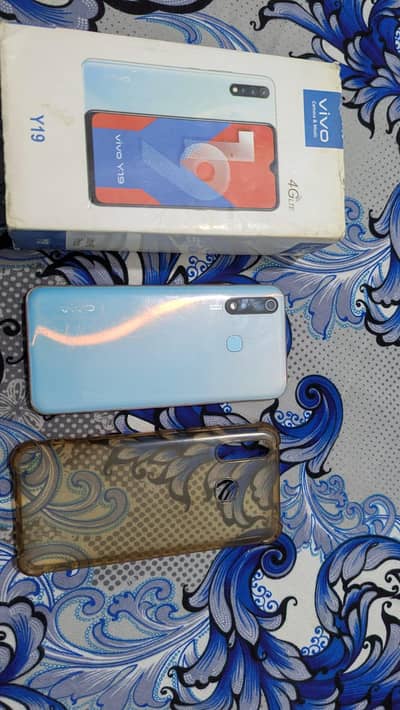 Vivo Y19 with box O3185825700