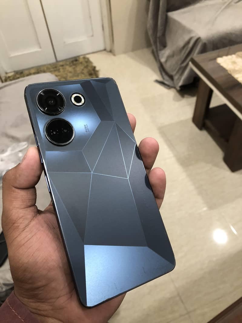 Tecno CAMON 20 0
