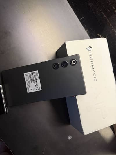 Red magic 10 air Non Pta 2 month sim working 15/512