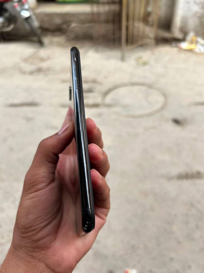 Apple iPhone 7 Plus 3