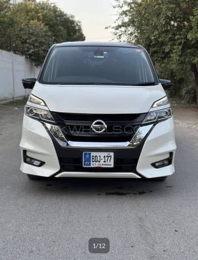 Nissan Serena 2018