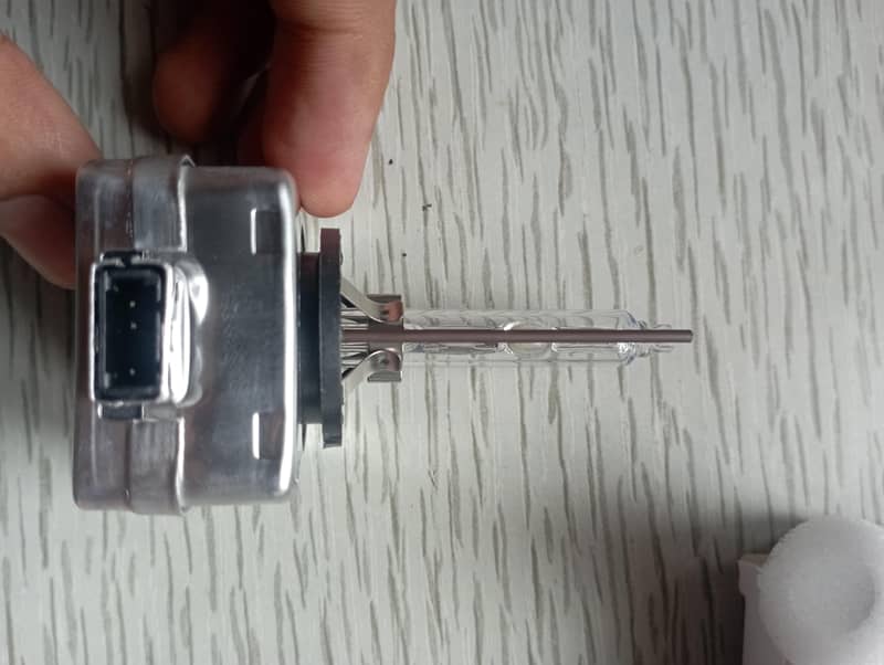 D1s bulb 1