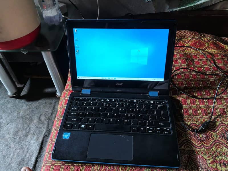 Acer. 1