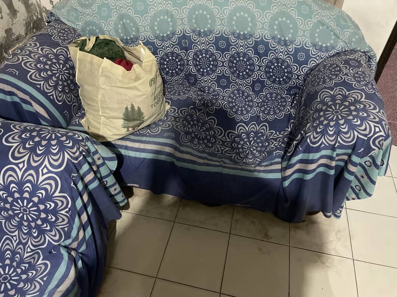 Used sofa set 1