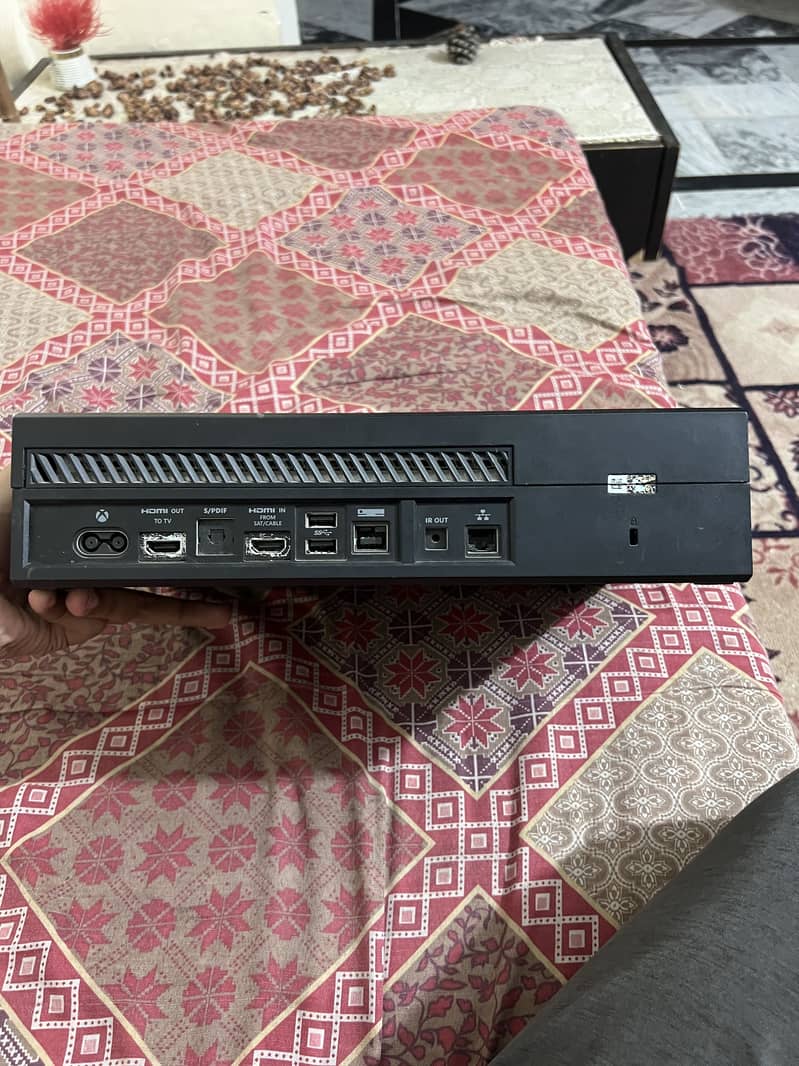 Xbox one 500 HDD 3