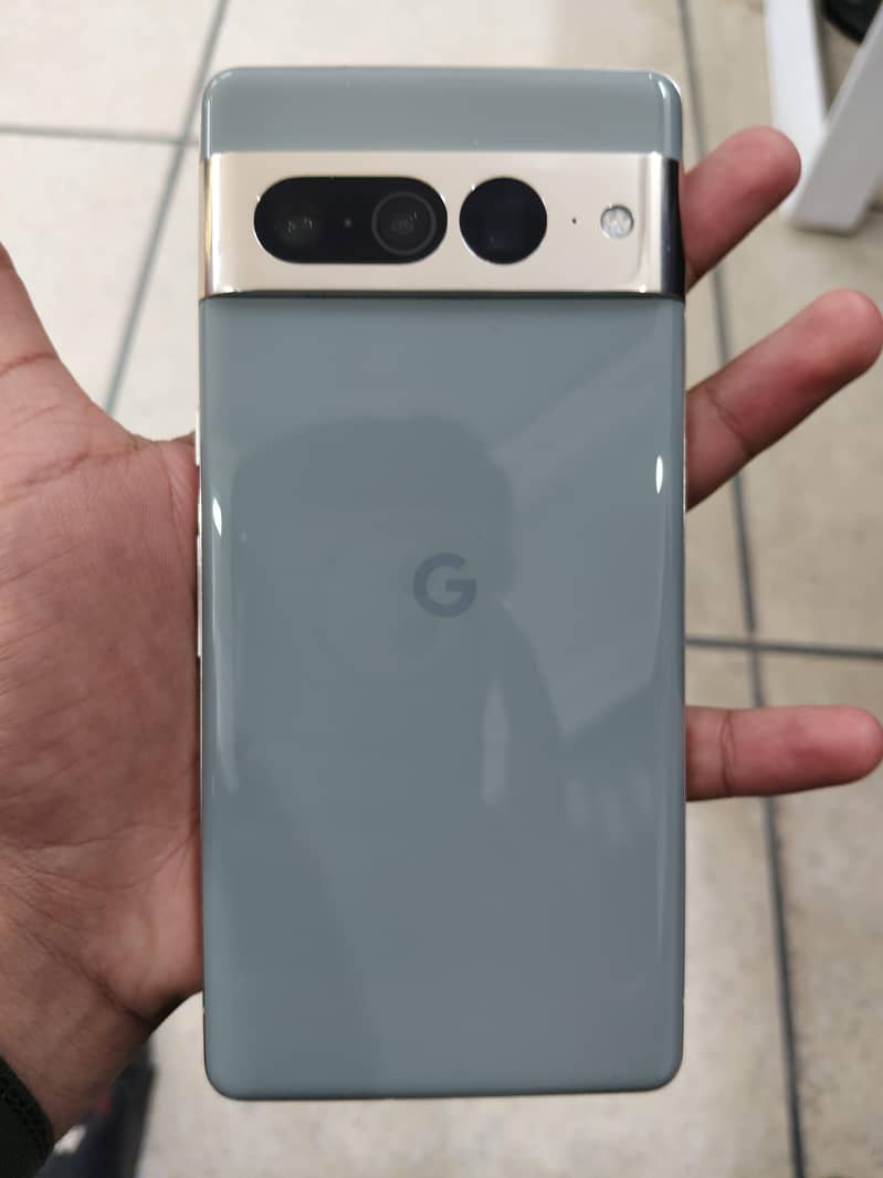 Google Pixel 7 Pro 4