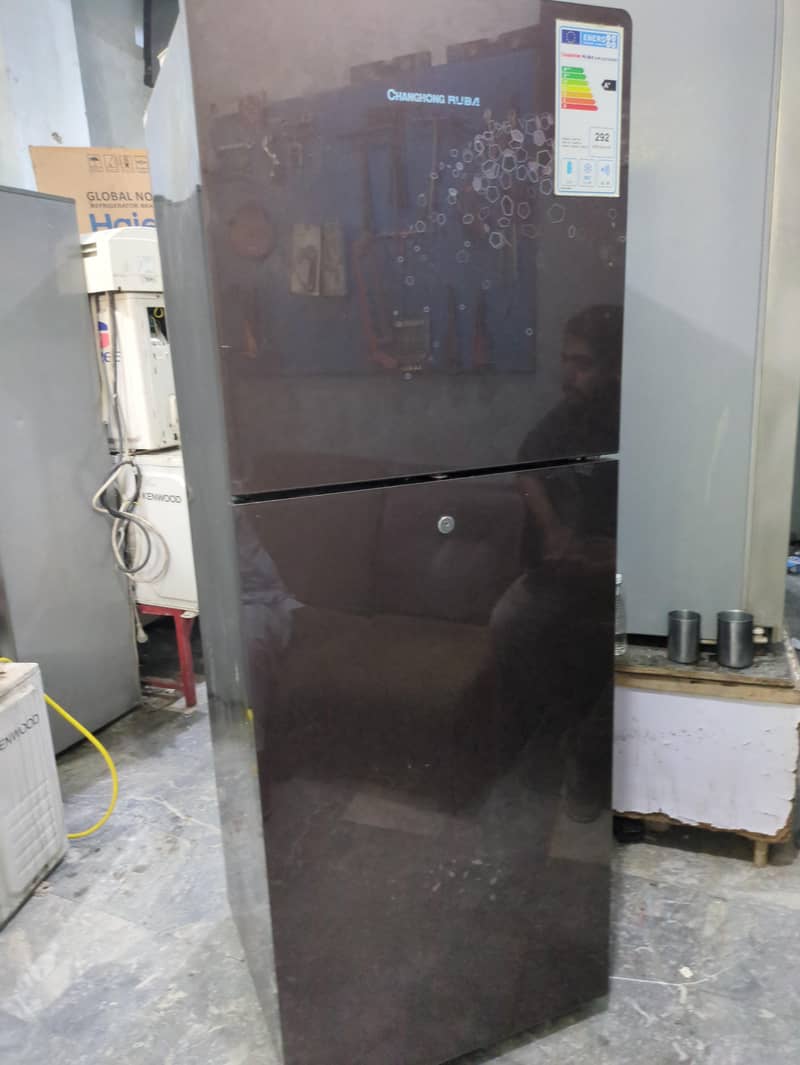 refrigerator medium size 0