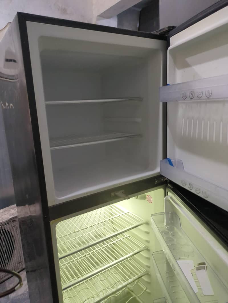 refrigerator medium size 2