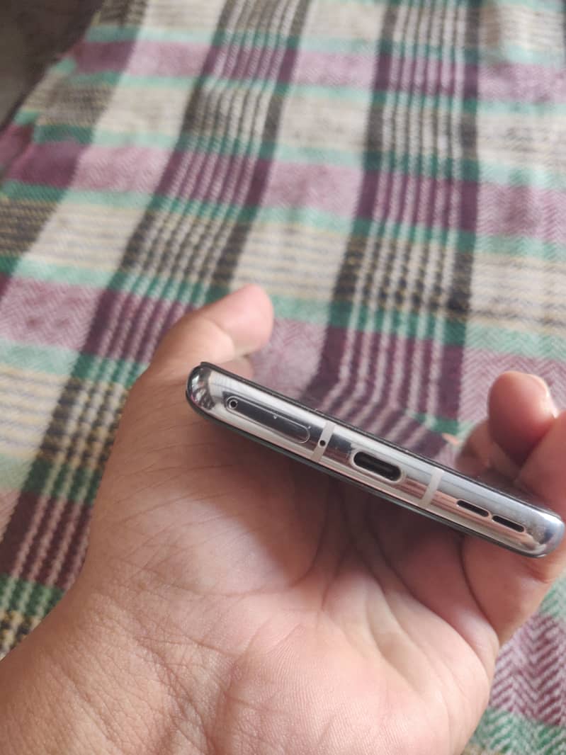 One Plus 9 Pro 5