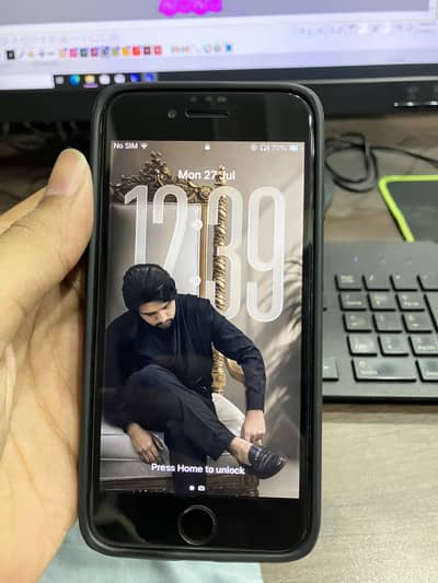 Apple iPhone SE