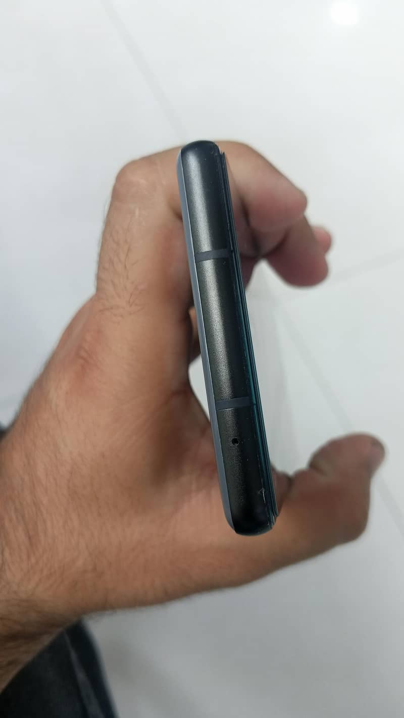 Google Pixel 6a 3