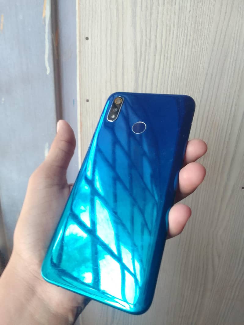 Realme 3 0