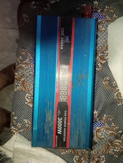 Car power inverter