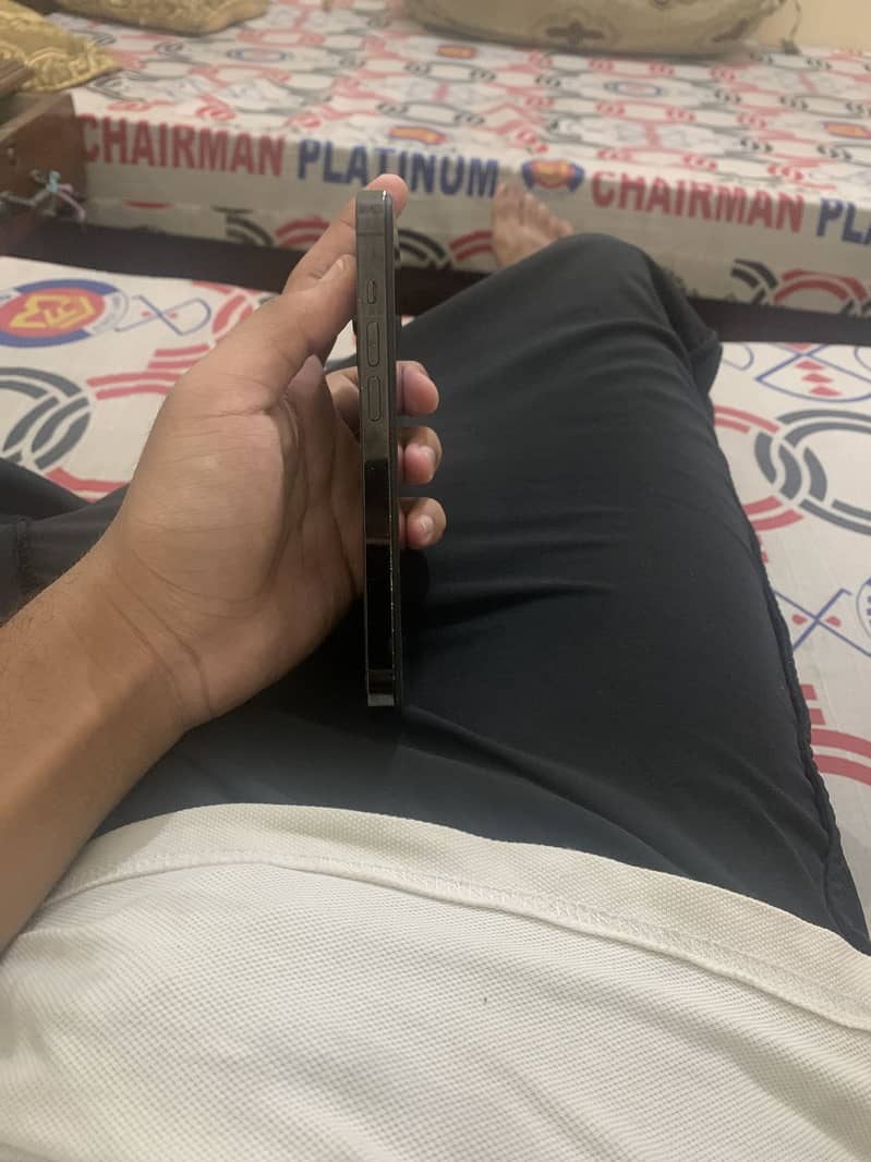 iPhone 14pro 3