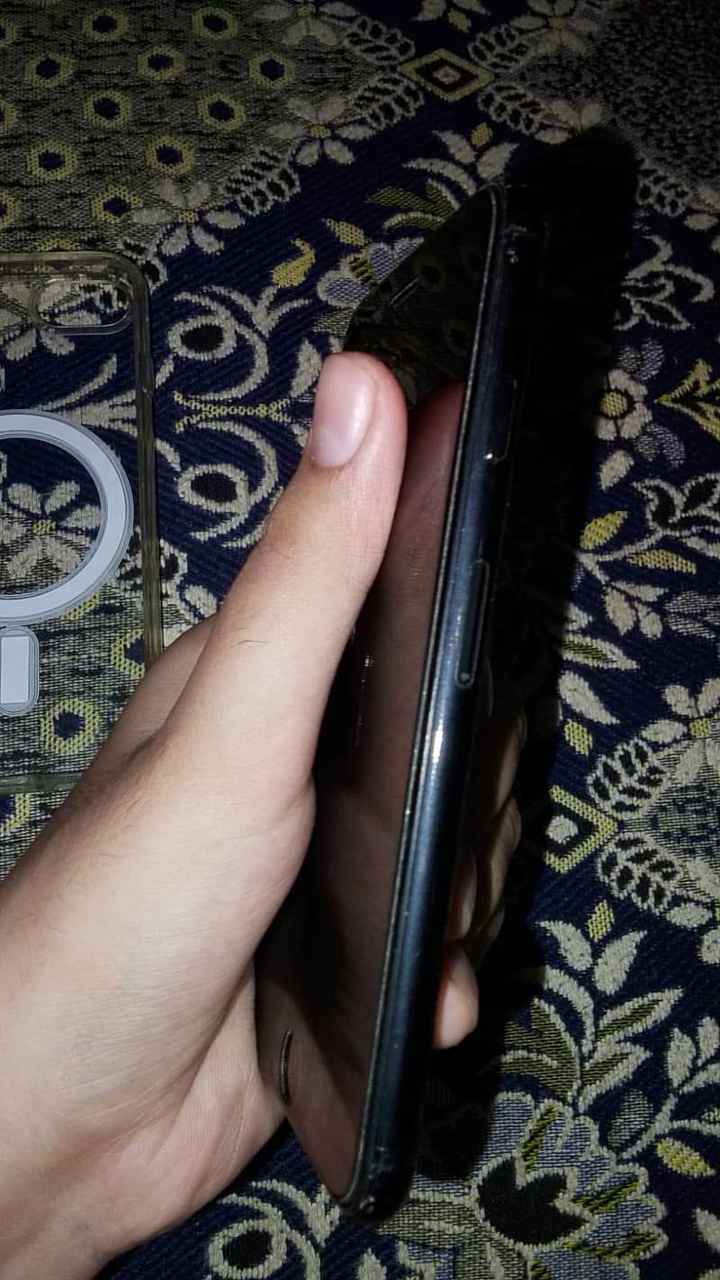Apple iPhone SE 3