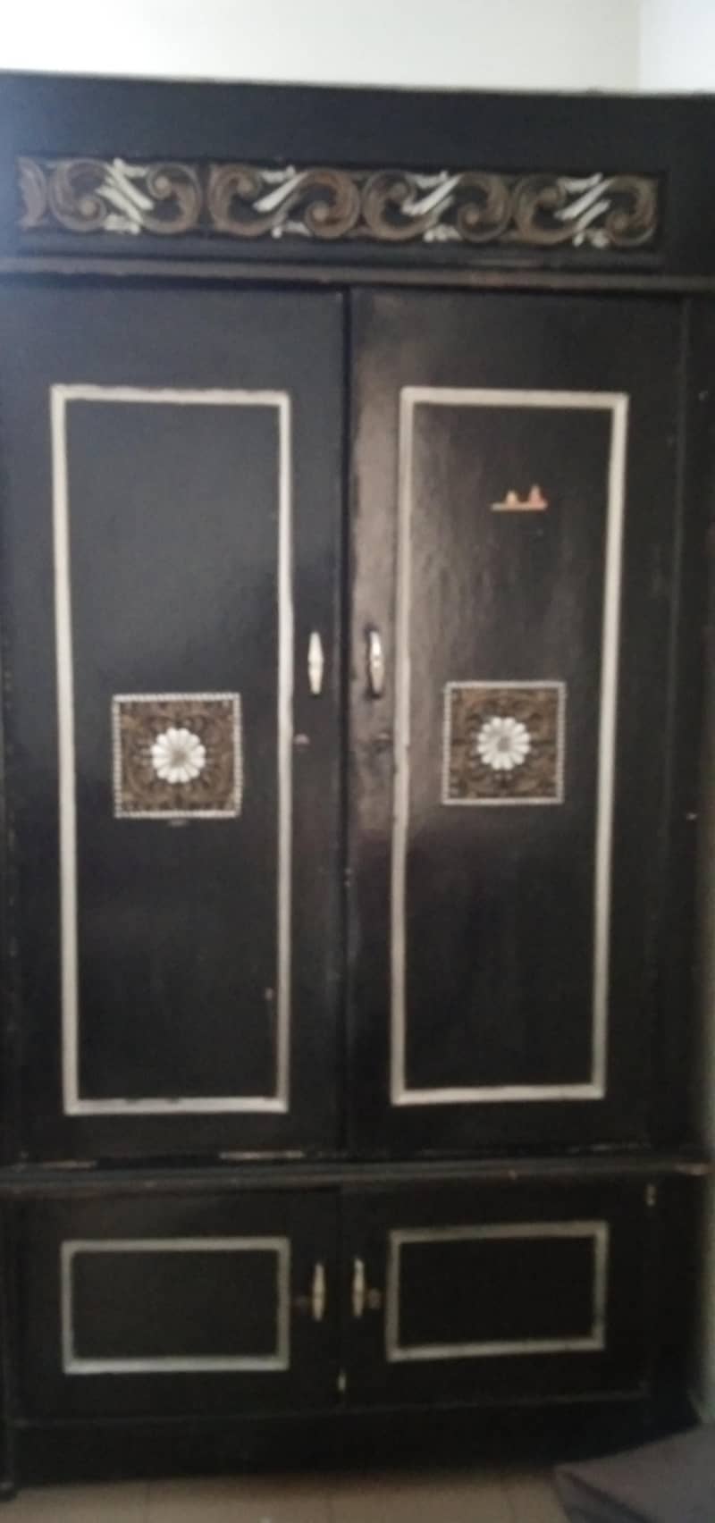 ڈبل ڈور ووڈن الماری نیچے الگ کیبنیٹ کے 1