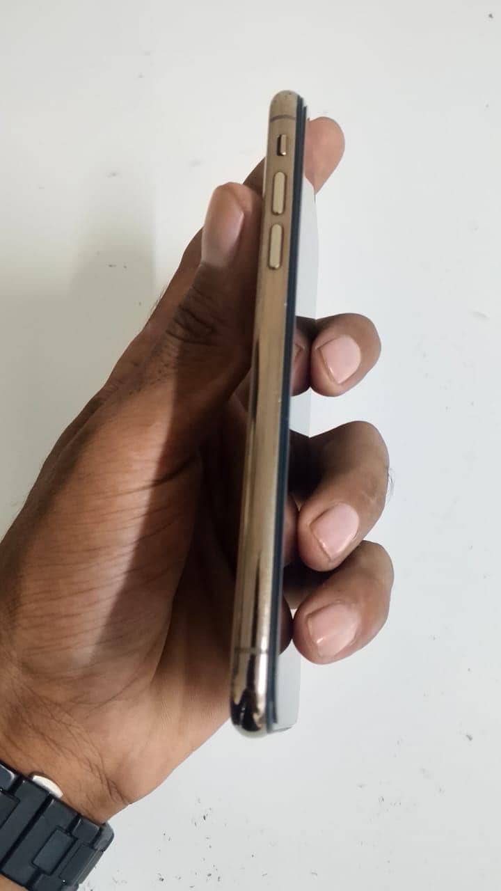 Apple iPhone X 2