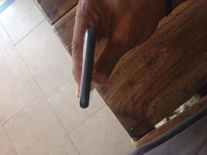 Apple iPhone 11 5