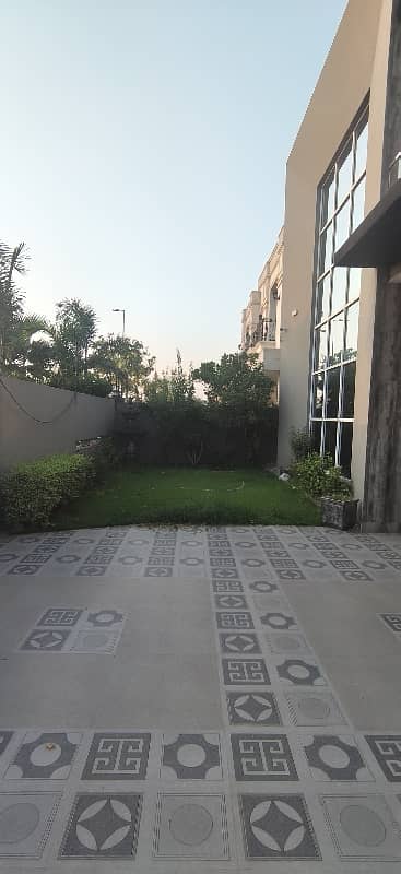 Investor Price 1 Kanal House For Sale In DHA Ph 7 Best Location