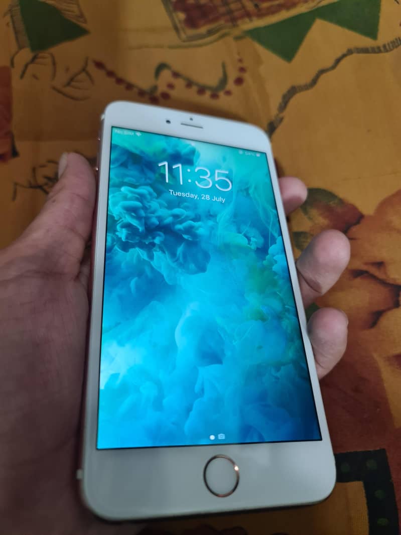 Apple iPhone 6S Plus 2