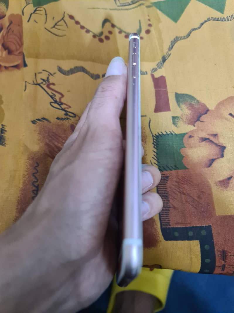 Apple iPhone 6S Plus 6