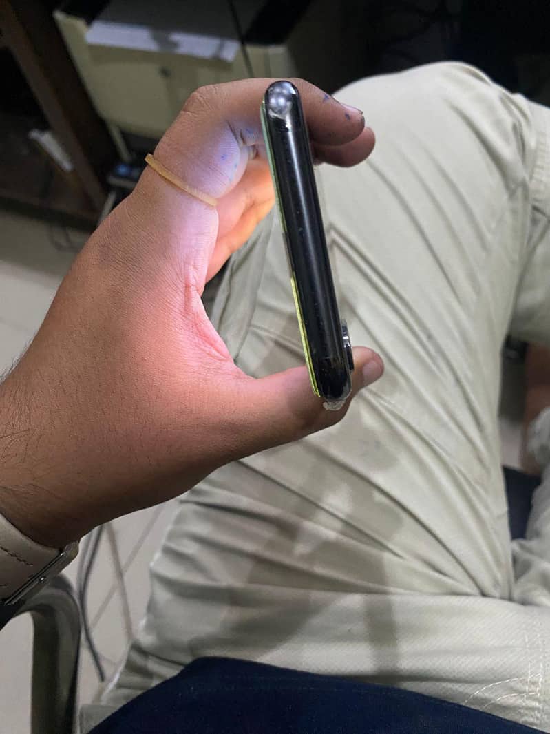 Apple iPhone X 1