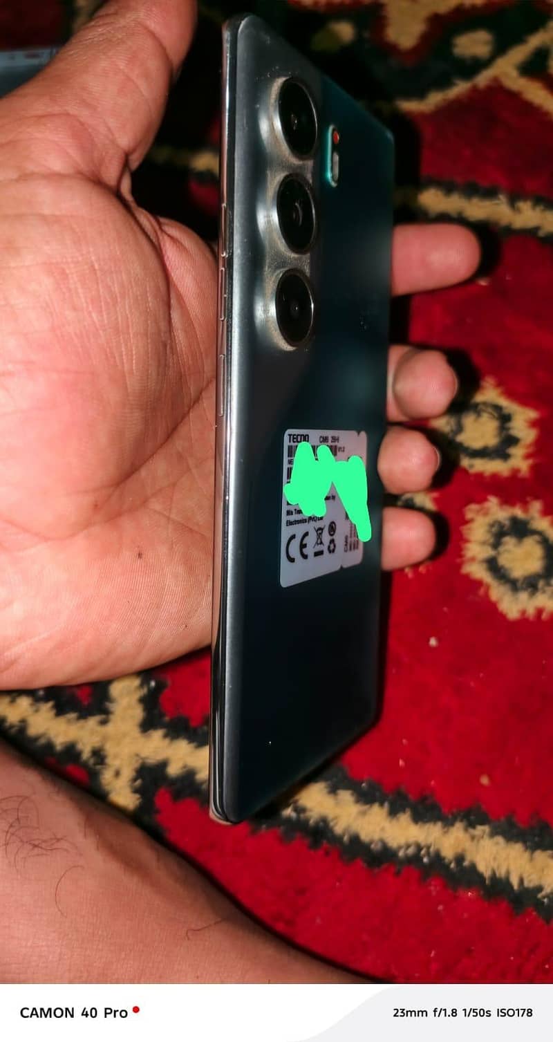 Tecno CAMON 40 Pro 1