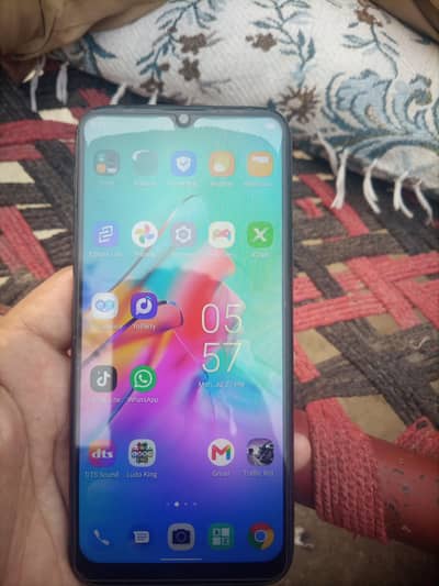 Infinix Hot 10
