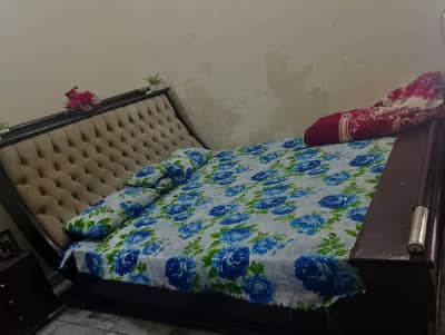 wooden modern king size bed