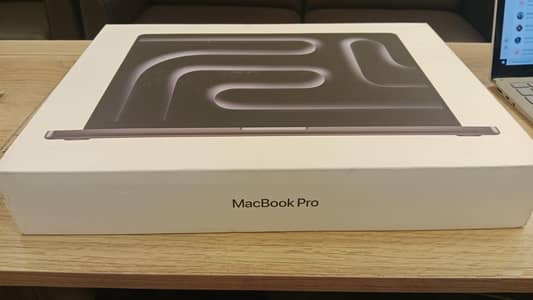 Apple MacBook Pro 16 MGEA4 M5 Pro 24GB 1TB Space Black