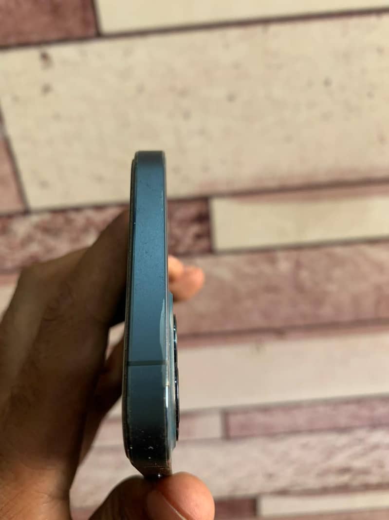 Apple iPhone 12 Pro 3