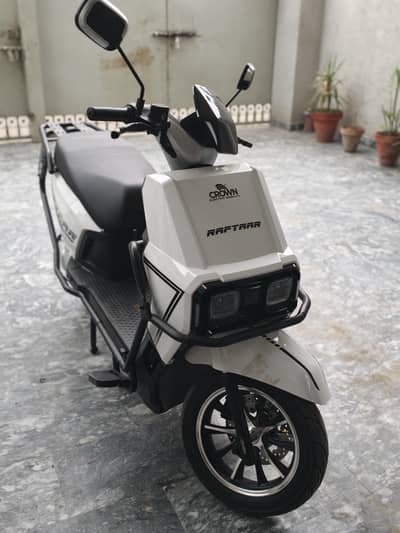 Crown Raftaar Pro 