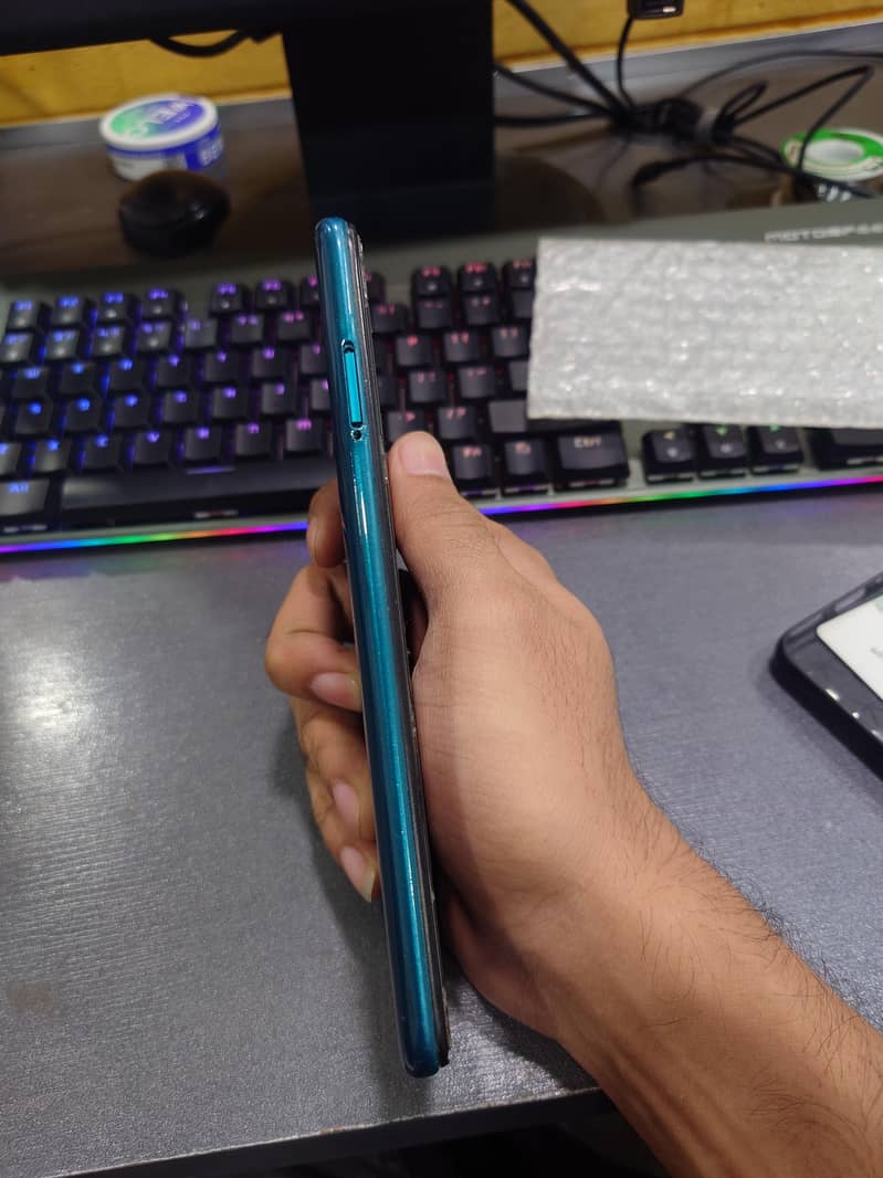 Xiaomi Redmi Note 9 1