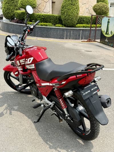 Honda CB 150F Red Colour Low Mileage
