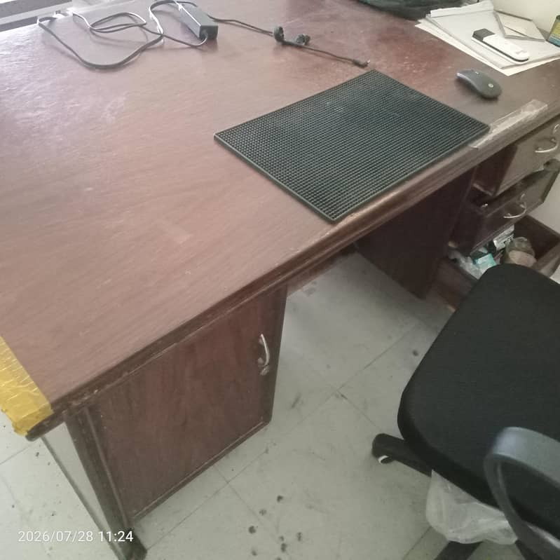 computer office Table 1