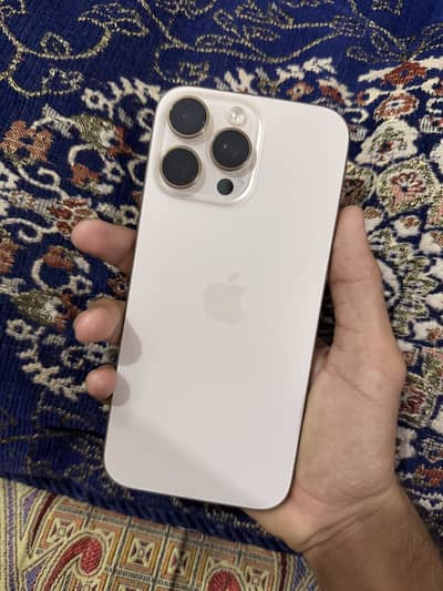 Apple iPhone 16 Pro Max