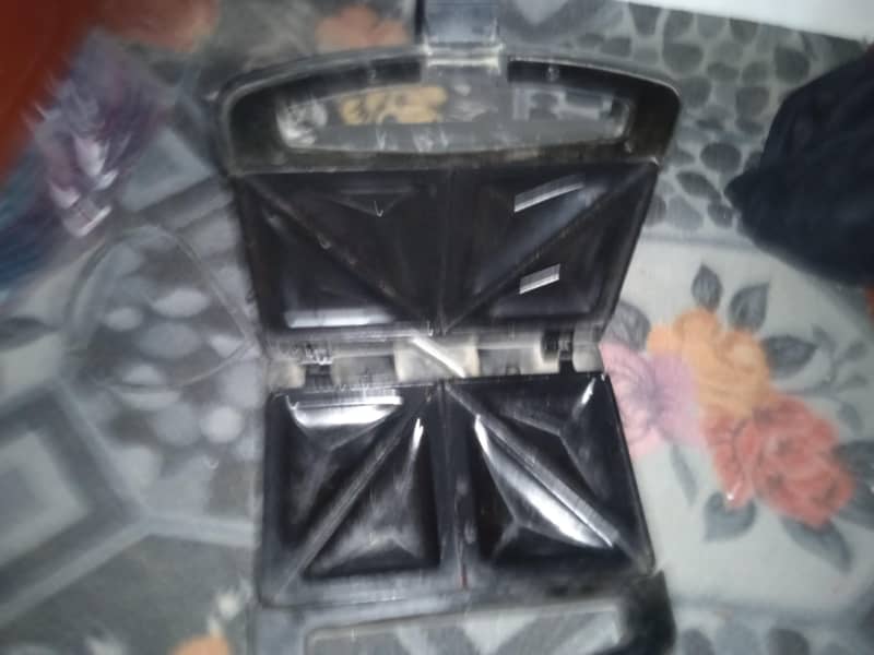 sandwich maker 1
